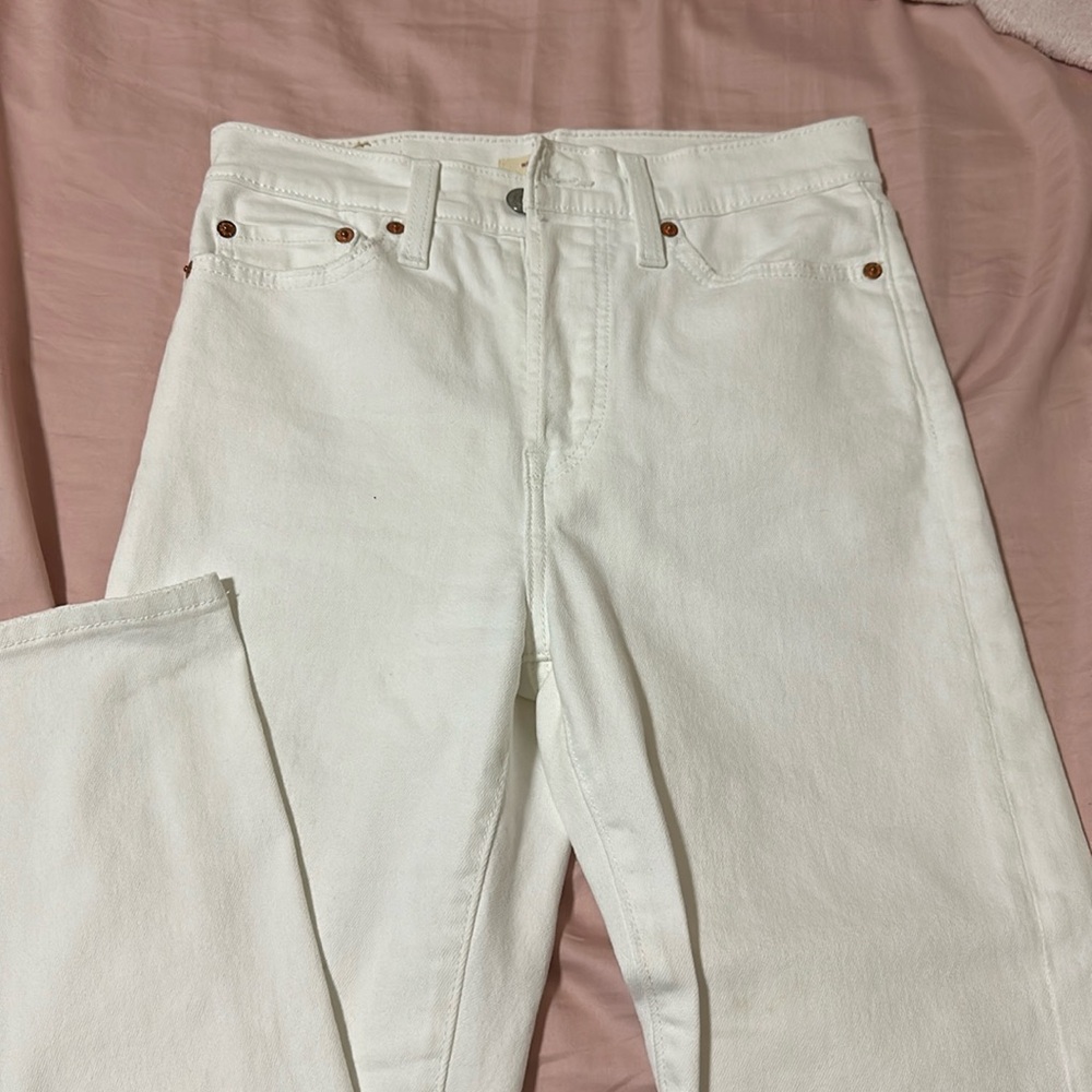 levis white wedgie straight jeans - size 28